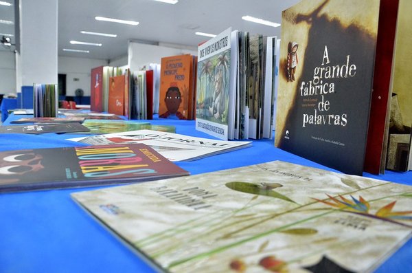 Mais de 110 professores concluem formação voltada à leitura e à escrita na Educação Infantil