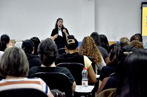 Várzea Paulista fortalece formação de professores e amplia incentivo à leitura na Educação Infantil