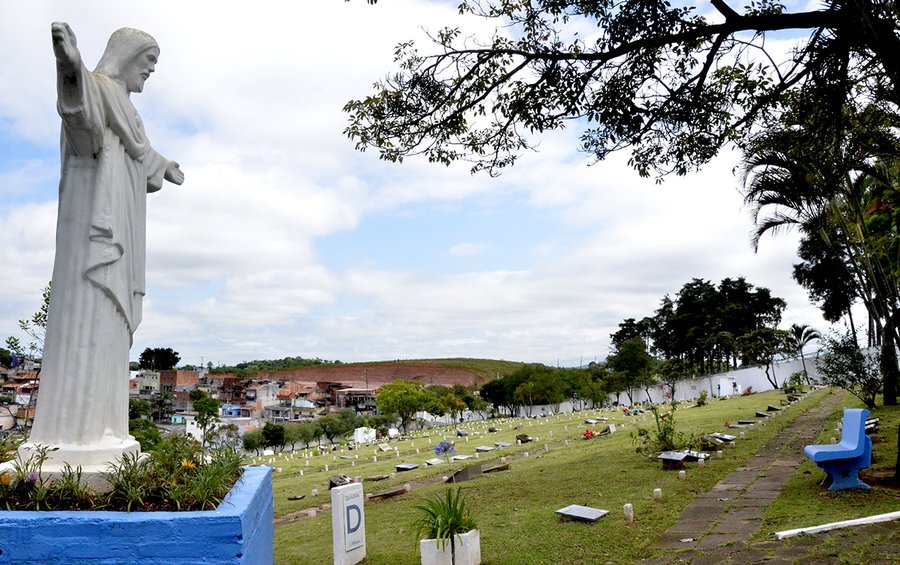 Cemitério Nossa Senhora da Piedade terá missas em homenagem ao Dia de Finados