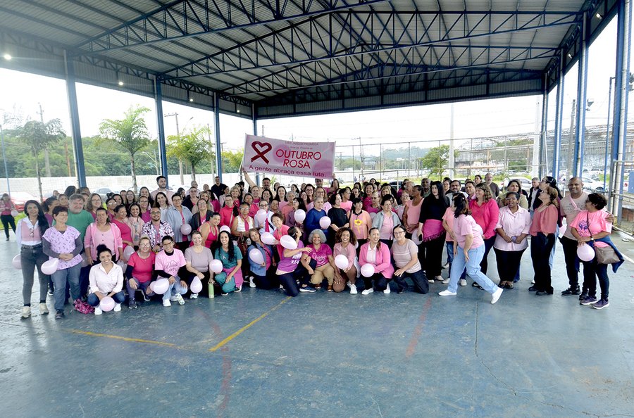 Ação na Praça CEU encerra o Outubro Rosa em Várzea Paulista